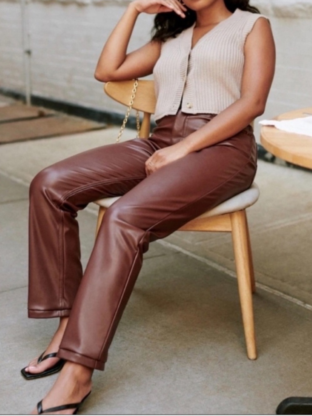 Abercrombie and Fitch 90s straight ultra high rise faux leather brown pants Sz 4